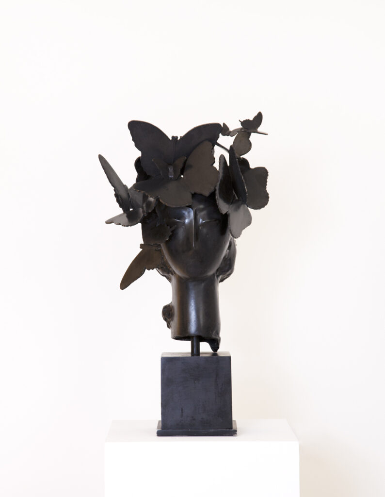 Manolo Valdés, Dark Iris II, 2021, Bronze, Edition of 8, 53 x 28 x 18 cm | 20.9 x 11 x 7.1 in
